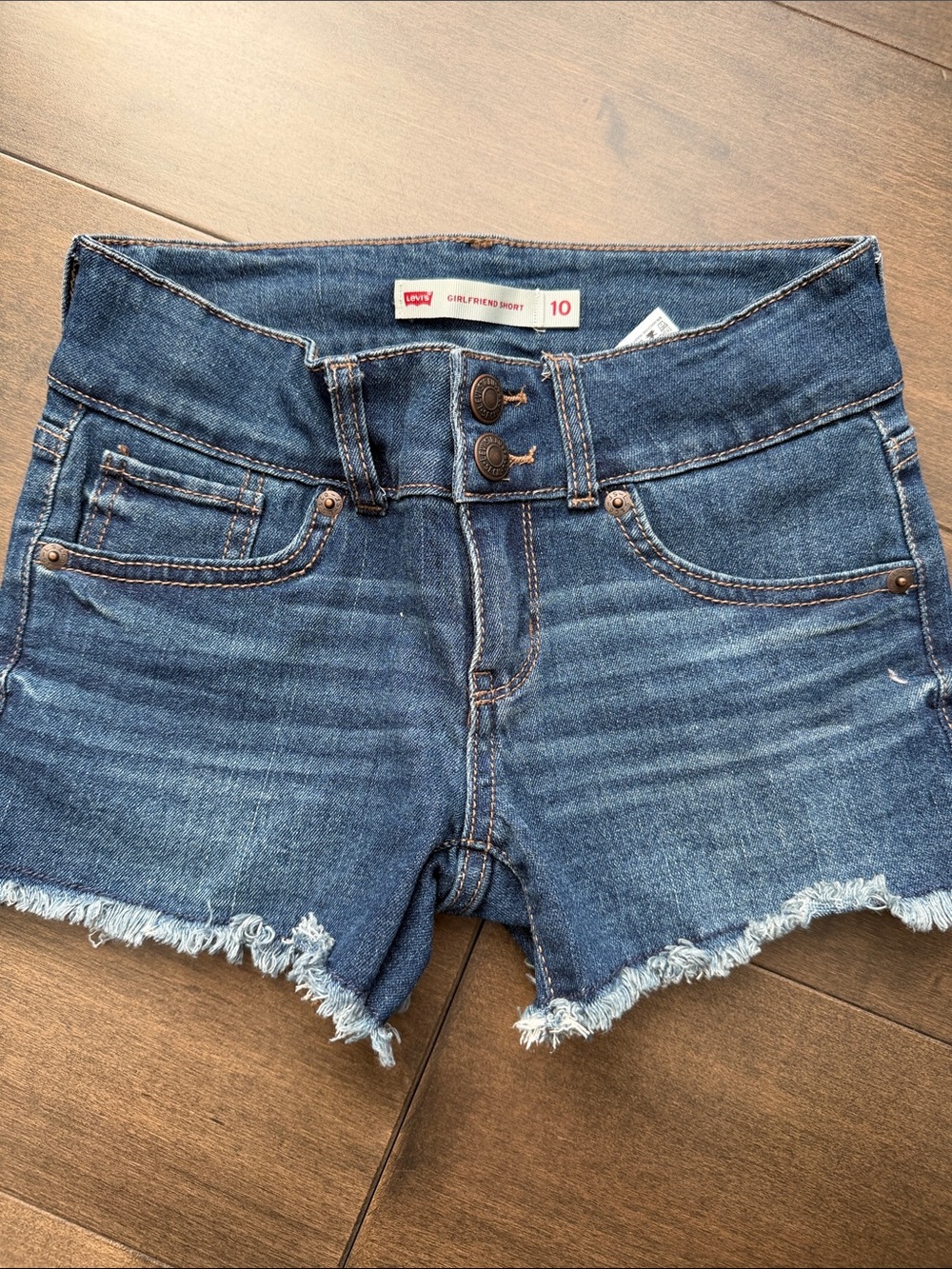 Levi's Girlfriend Short Denim Frayed Hem Girls' Shorts size 10 Never worn.